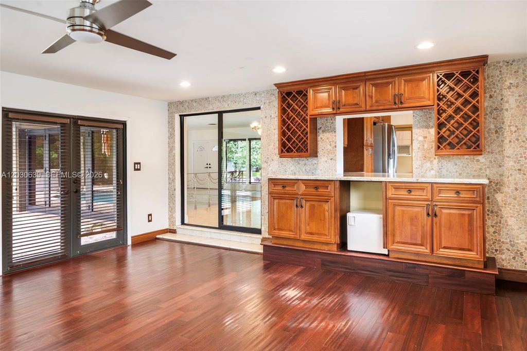 Image 22 of property listing at 6311 SW 65th Ave, South Miami, FL 33143