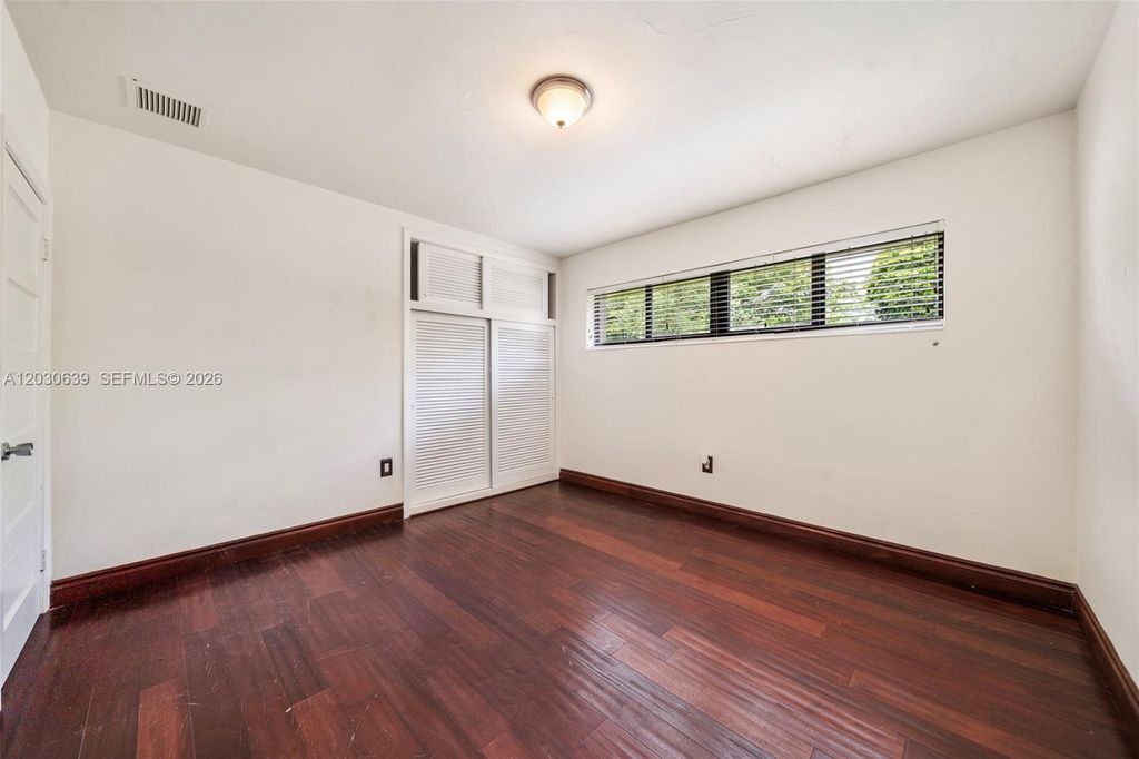 Image 32 of property listing at 6311 SW 65th Ave, South Miami, FL 33143