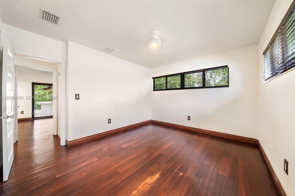 Image 34 of property listing at 6311 SW 65th Ave, South Miami, FL 33143