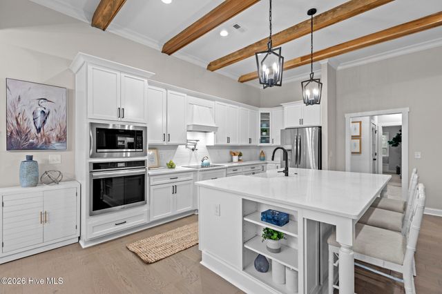 260 Shortleaf Drive, Grimesland, NC 27837