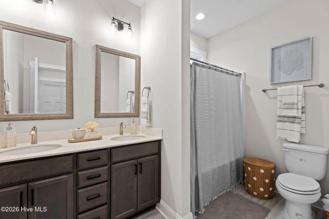 260 Shortleaf Drive, Grimesland, NC 27837