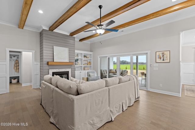 260 Shortleaf Drive, Grimesland, NC 27837