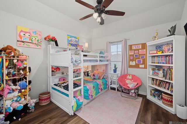 15001 Cross Gate Dr, Walker, LA 70785