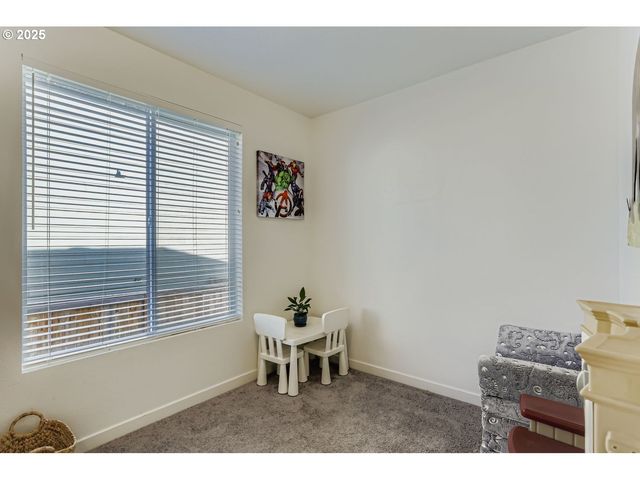 234 W 18TH St, Lafayette, OR 97127