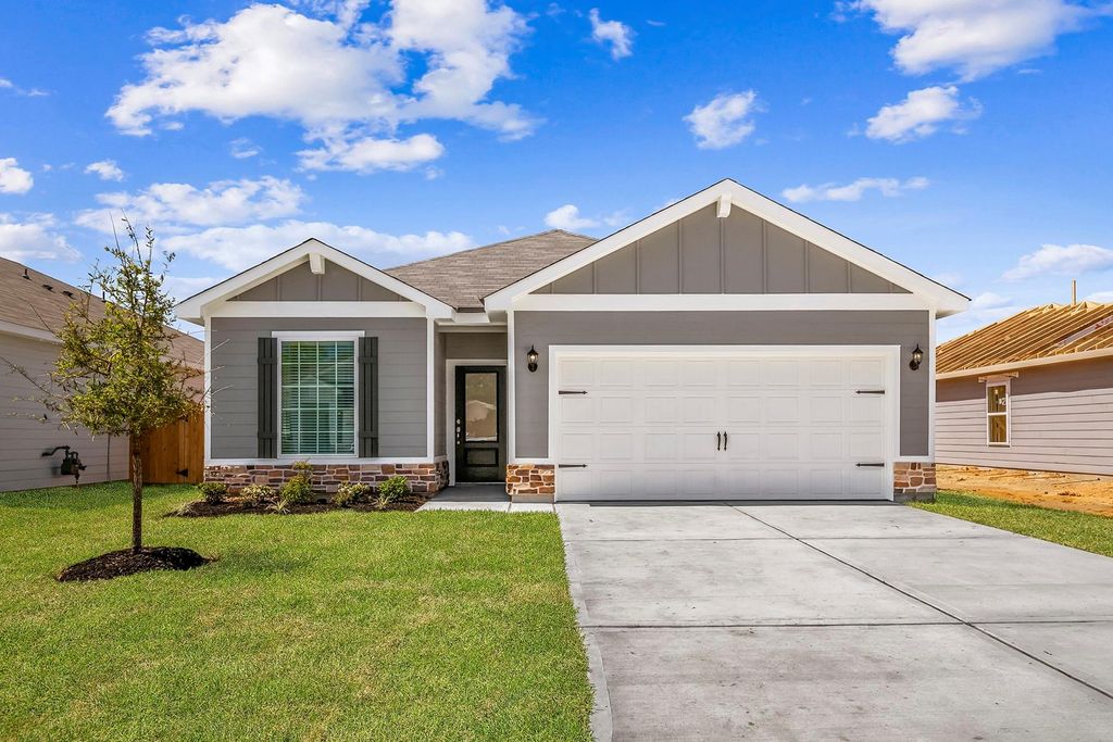 15619 Plum Brook Drive, Conroe, TX 77303