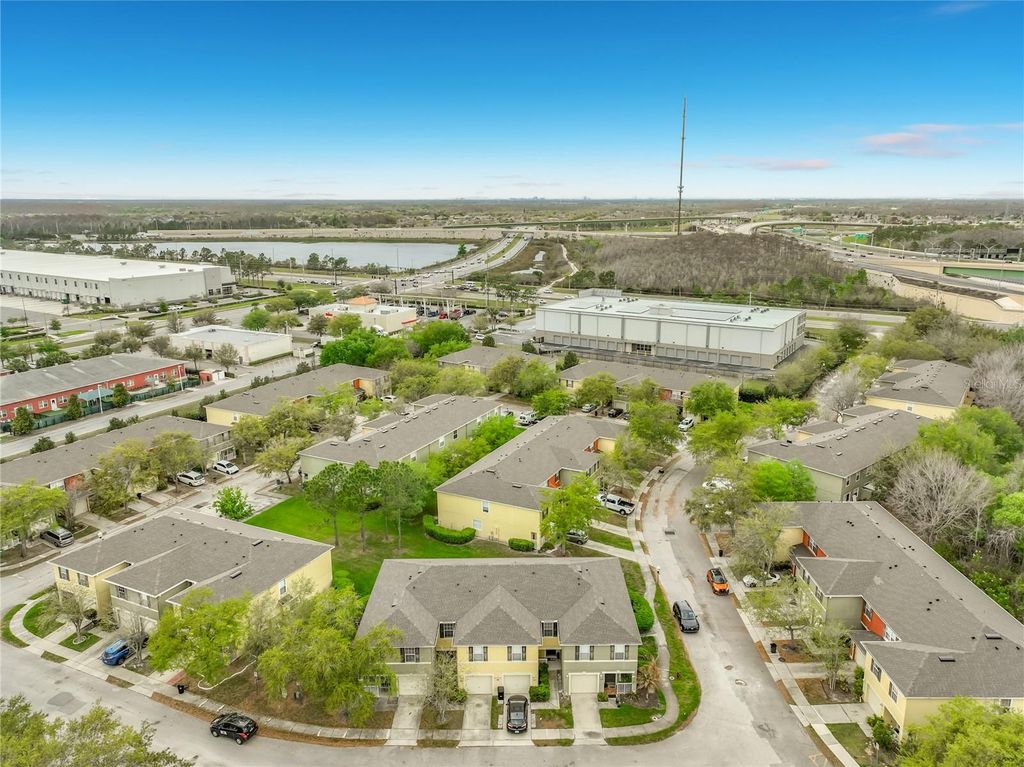 Image 42 of property listing at 13430 SOUTHMEADOW DR 138, Orlando, FL 32824