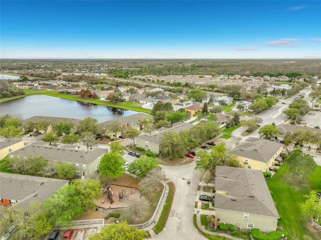 Image 52 of property listing at 13430 SOUTHMEADOW DR 138, Orlando, FL 32824