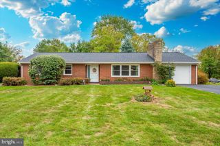 206 DIVISION AVE, Hagerstown, MD 21740