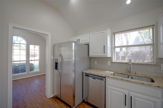 562 Continental Drive, Lewisville, TX 75067