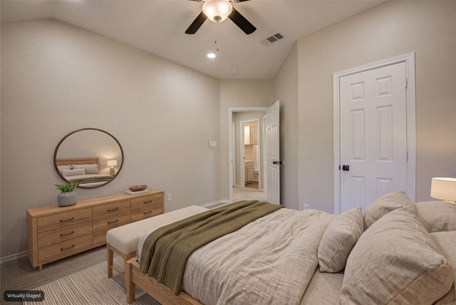 562 Continental Drive, Lewisville, TX 75067