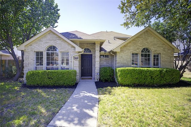 562 Continental Drive, Lewisville, TX 75067
