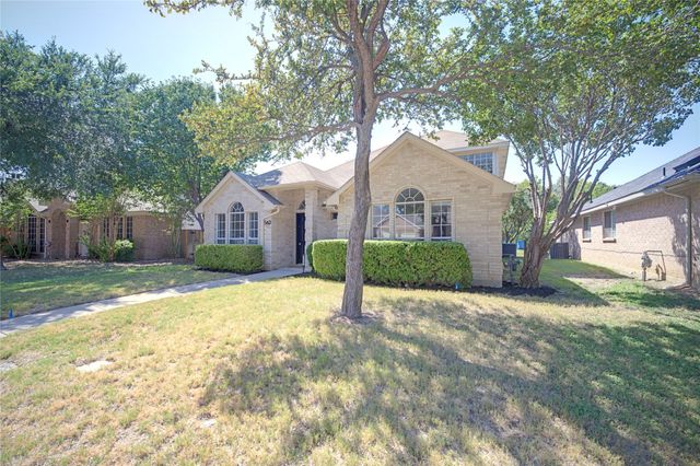 562 Continental Drive, Lewisville, TX 75067