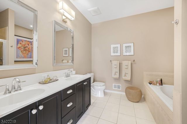 175 George Russell Way, Clifton City, NJ 07013