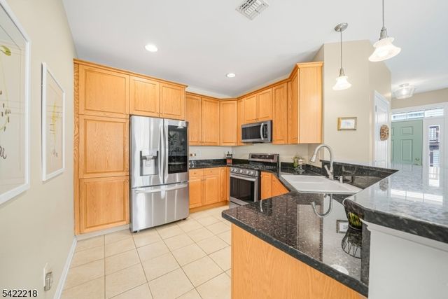 175 George Russell Way, Clifton City, NJ 07013