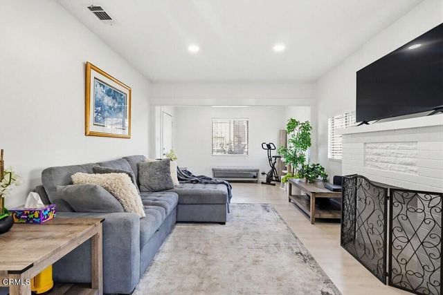 1020 1022 Cerritos Avenue 1022, Long Beach, CA 90813