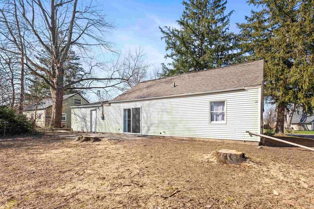 2624 Garden Park Drive, Fort Wayne, IN 46825