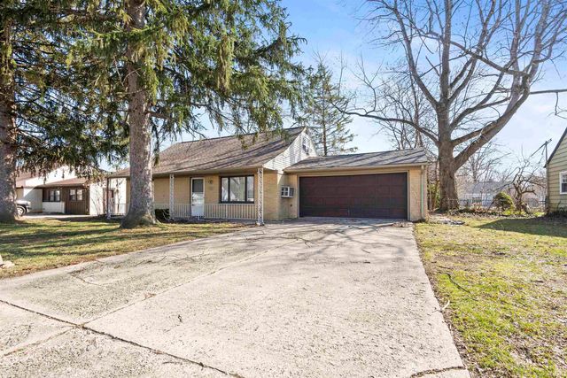 2624 Garden Park Drive, Fort Wayne, IN 46825