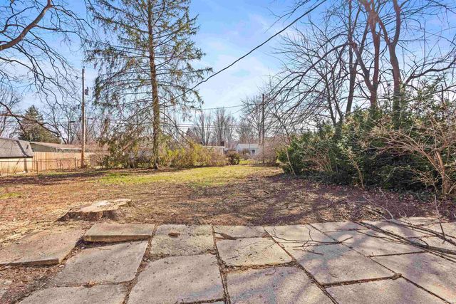 2624 Garden Park Drive, Fort Wayne, IN 46825