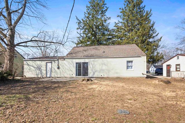 2624 Garden Park Drive, Fort Wayne, IN 46825