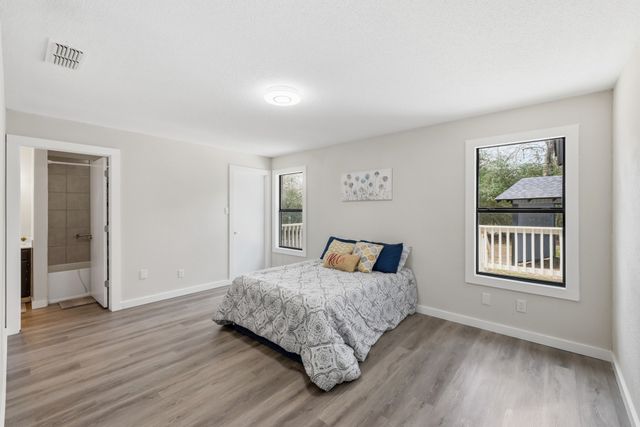 121 Candlelight Cove, Holly Lake Ranch, TX 75765