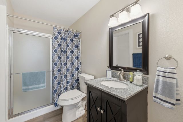 121 Candlelight Cove, Holly Lake Ranch, TX 75765