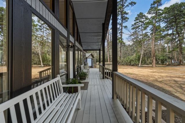 121 Candlelight Cove, Holly Lake Ranch, TX 75765