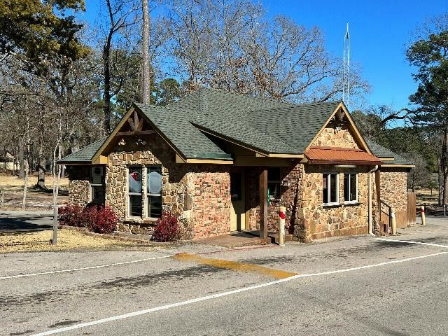 121 Candlelight Cove, Holly Lake Ranch, TX 75765