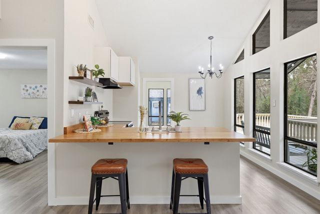 121 Candlelight Cove, Holly Lake Ranch, TX 75765