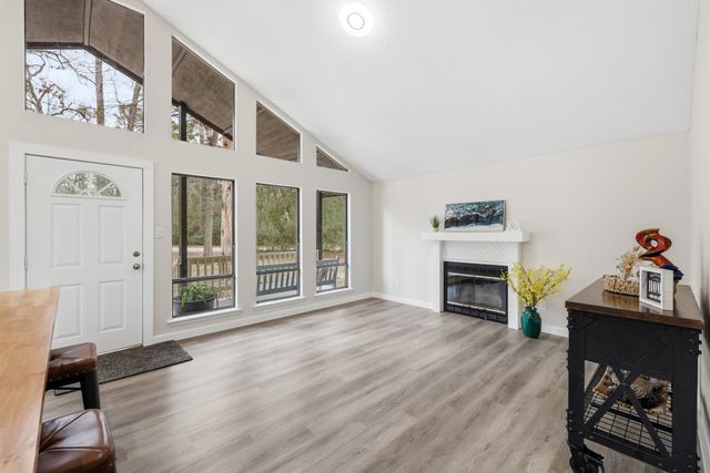 121 Candlelight Cove, Holly Lake Ranch, TX 75765