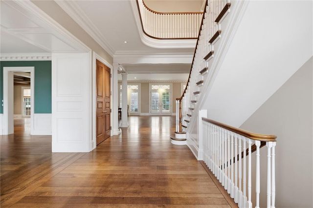 17960 Bond Street, Overland Park, KS 66013