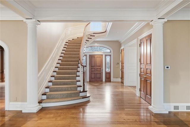 17960 Bond Street, Overland Park, KS 66013