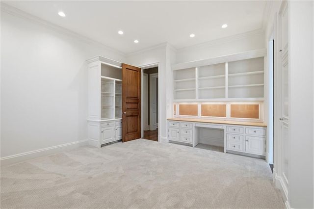 17960 Bond Street, Overland Park, KS 66013