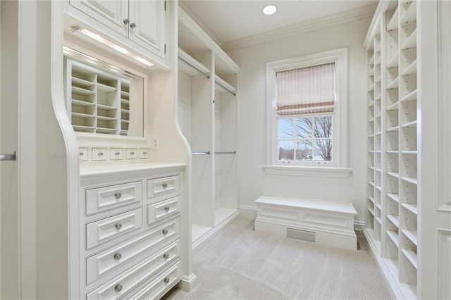 17960 Bond Street, Overland Park, KS 66013