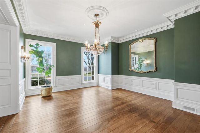 17960 Bond Street, Overland Park, KS 66013