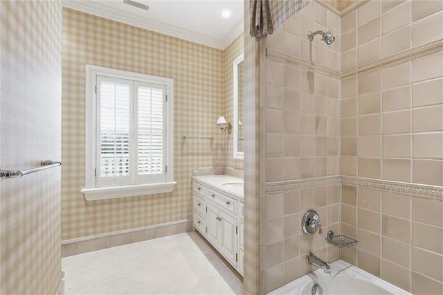 17960 Bond Street, Overland Park, KS 66013