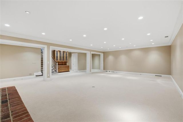 17960 Bond Street, Overland Park, KS 66013