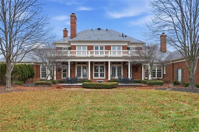 17960 Bond Street, Overland Park, KS 66013