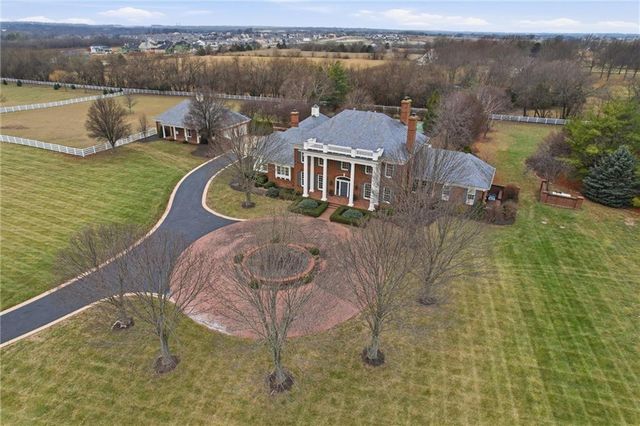 17960 Bond Street, Overland Park, KS 66013