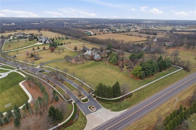 17960 Bond Street, Overland Park, KS 66013