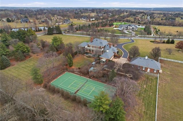 17960 Bond Street, Overland Park, KS 66013