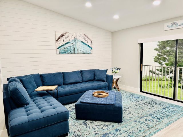 3216 S Lakeview Circle 5202, Fort Pierce, FL 34949