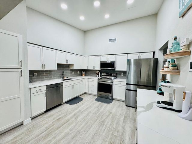 3216 S Lakeview Circle 5202, Fort Pierce, FL 34949