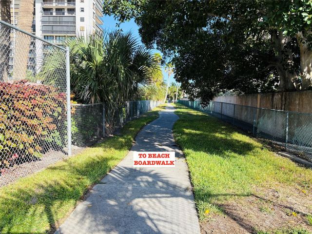 3216 S Lakeview Circle 5202, Fort Pierce, FL 34949