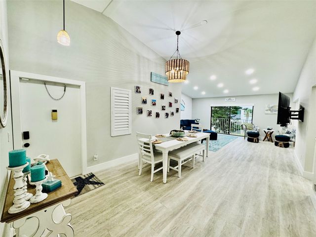 3216 S Lakeview Circle 5202, Fort Pierce, FL 34949