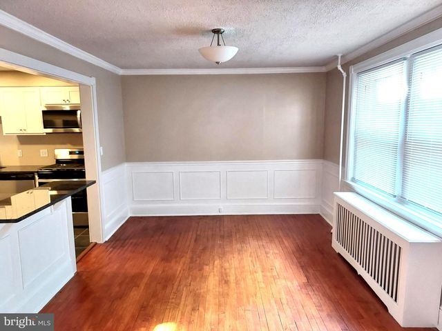 134 W 10TH AVE, Conshohocken, PA 19428