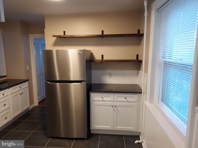 134 W 10TH AVE, Conshohocken, PA 19428