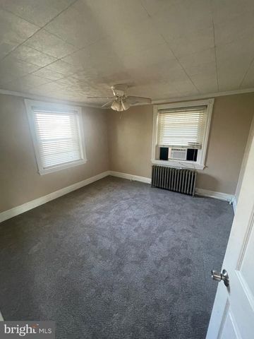 134 W 10TH AVE, Conshohocken, PA 19428