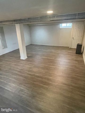 134 W 10TH AVE, Conshohocken, PA 19428