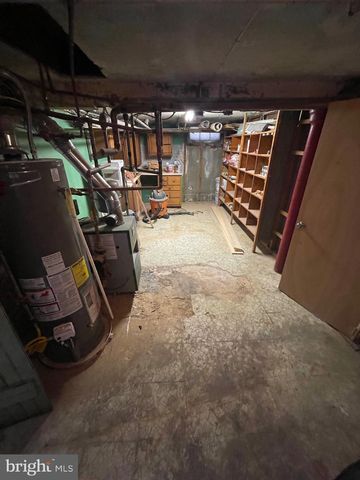 134 W 10TH AVE, Conshohocken, PA 19428