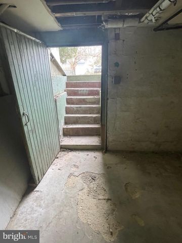 134 W 10TH AVE, Conshohocken, PA 19428